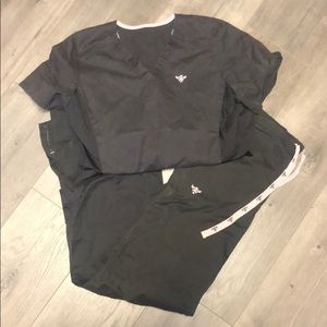 EUC med couture scrub set